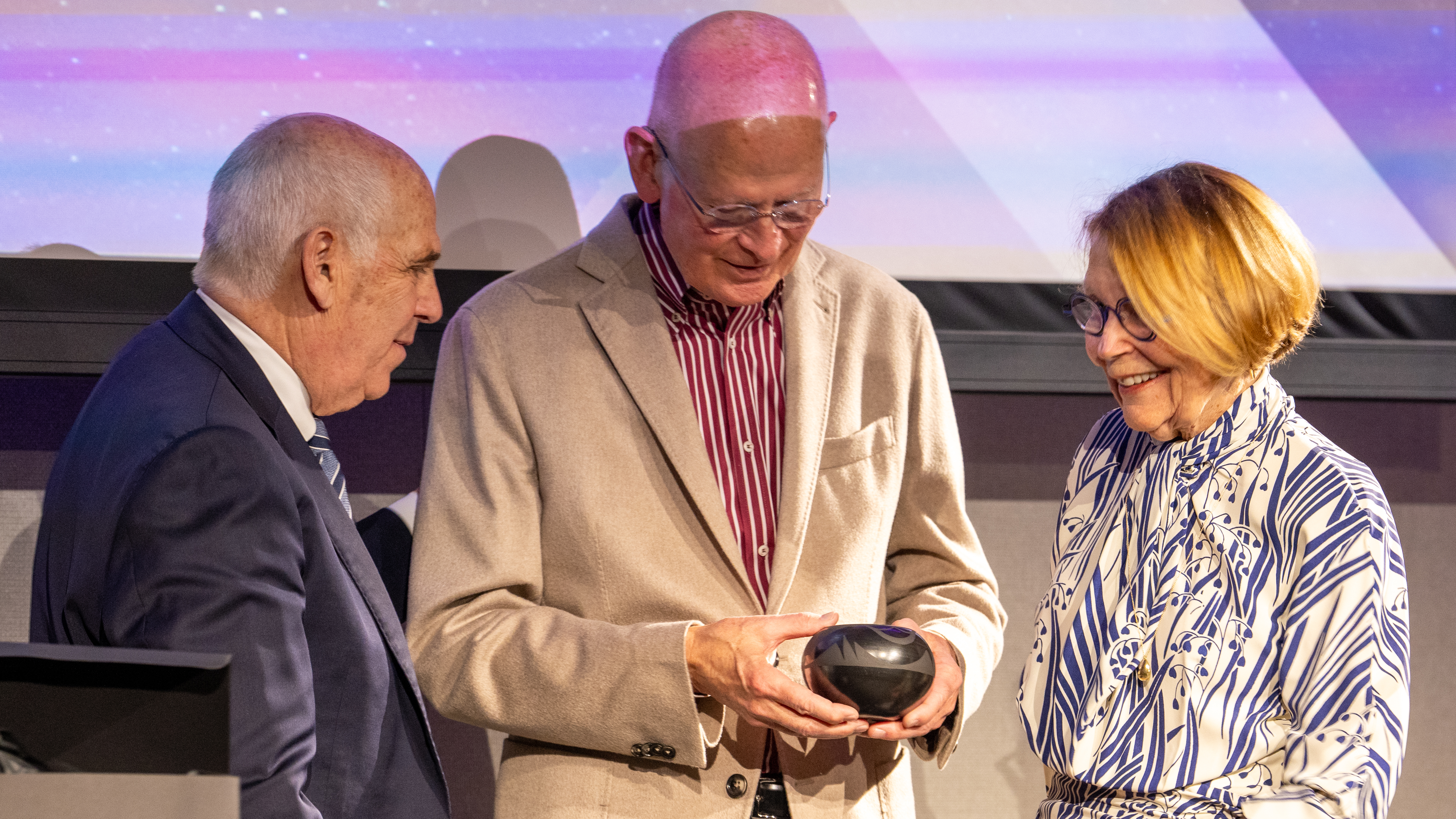 Photo of Mayor Webber handing out award at the 2025 MAA ceremony